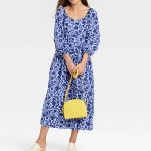 NWT Universal Thread Midi/Maxi Boho Dress in Blue Floral size Medium